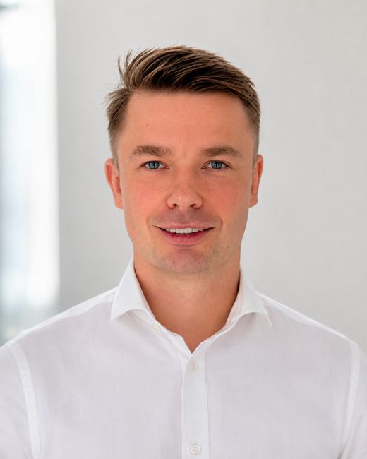 Artur Skrzypczyk — Dyrektor zarządzający, Fundusz Ostoja